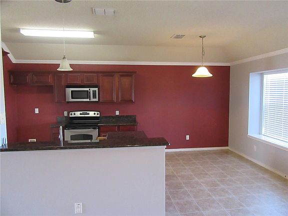 5th image of 219 Cloudcroft Dr
