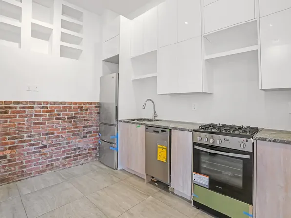 9009 Riverside Pl #1, North Bergen, NJ 07047