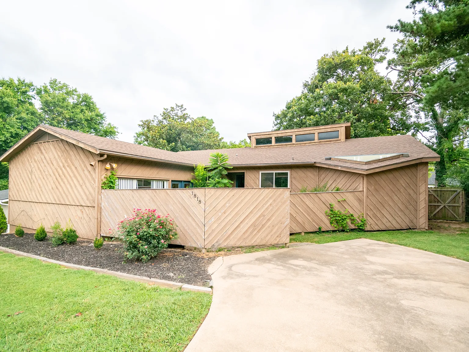 1818 West Ora Drive - 1 — Photo 1