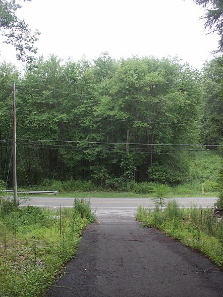 2nd image of 263 River Rd