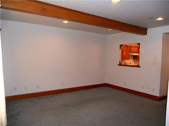 Spacious Living Room!