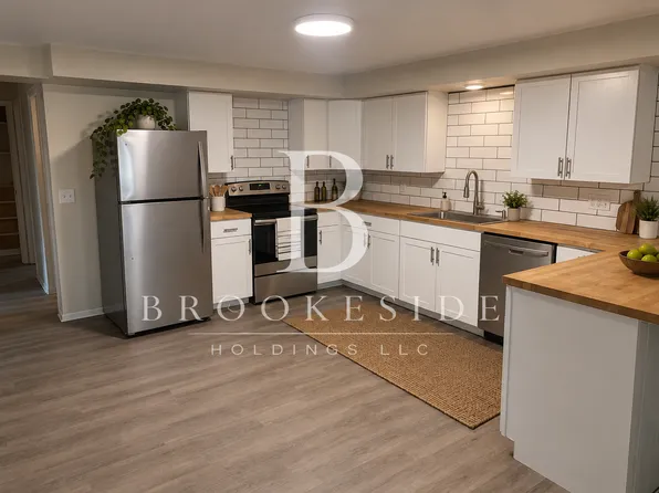 1201 W Lake Dr #1207, Fremont, MI 49412