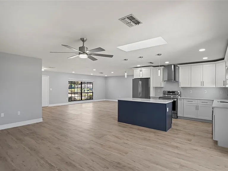 8312 Roxboro Dr — Photo 13