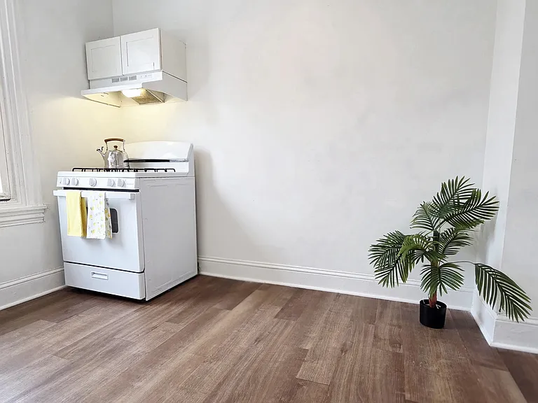 56 N 3rd St #B — Photo 3