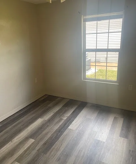 1115 N Missouri Dr — Photo 4