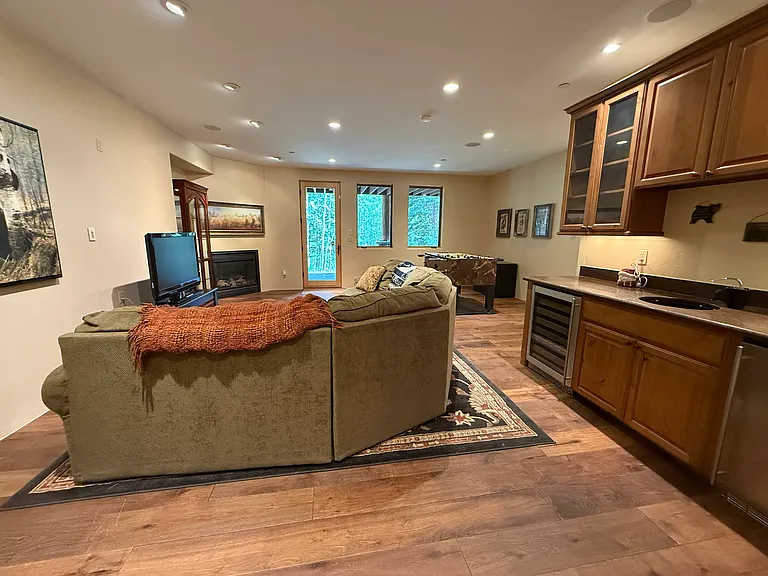 520 Two Cabins Dr — Photo 74