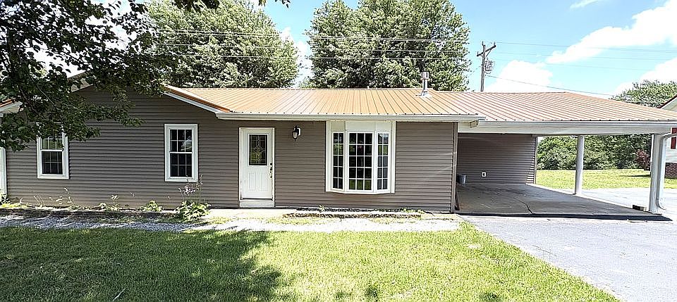 1st image of 520 Hollis Thomas Rd