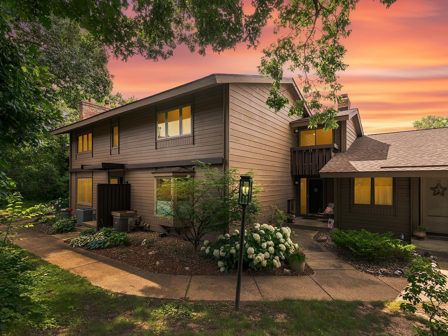 170 Birnamwood Dr, Burnsville, MN 55337 | Zillow 170 Birnamwood Dr, Burnsville, MN 55337 | Zillow