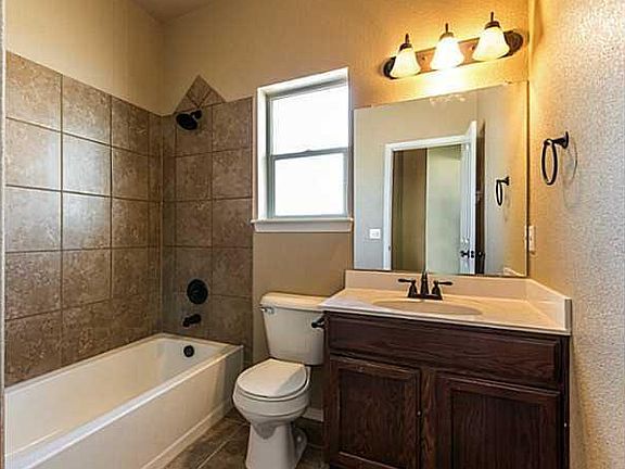 2nd image of 5896 Alpha Cir