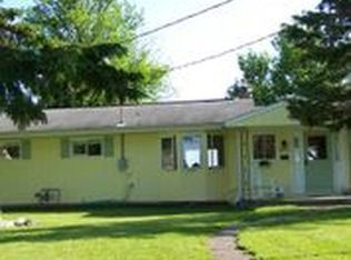 W7511 2nd St, Portage, WI 53901