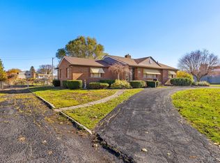 30100 Hoover Rd, Warren, MI 48093