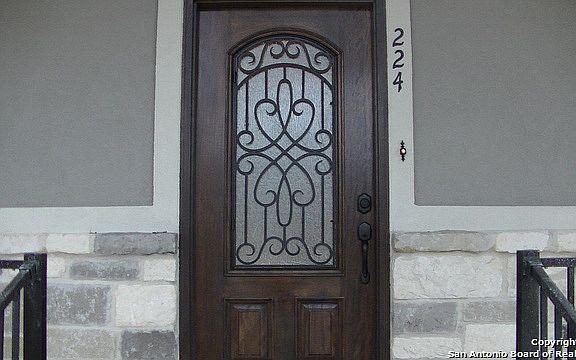 3rd image of 224 Great Oaks Blvd