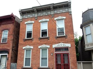 113 9th St, Troy, NY 12180