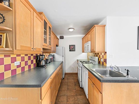 4th image of 333 E 14th St APT 11G
