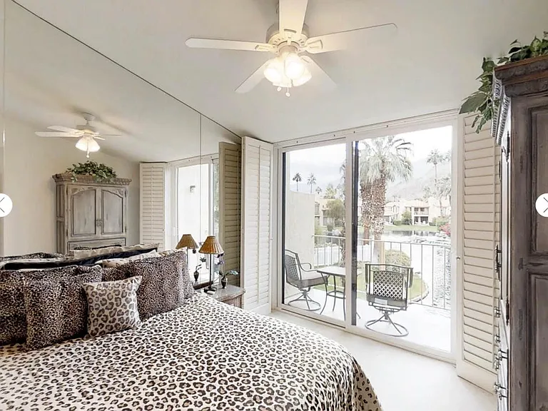 the master, cal king and ensuite bathroom- fabulous view of mountains, lake and pool