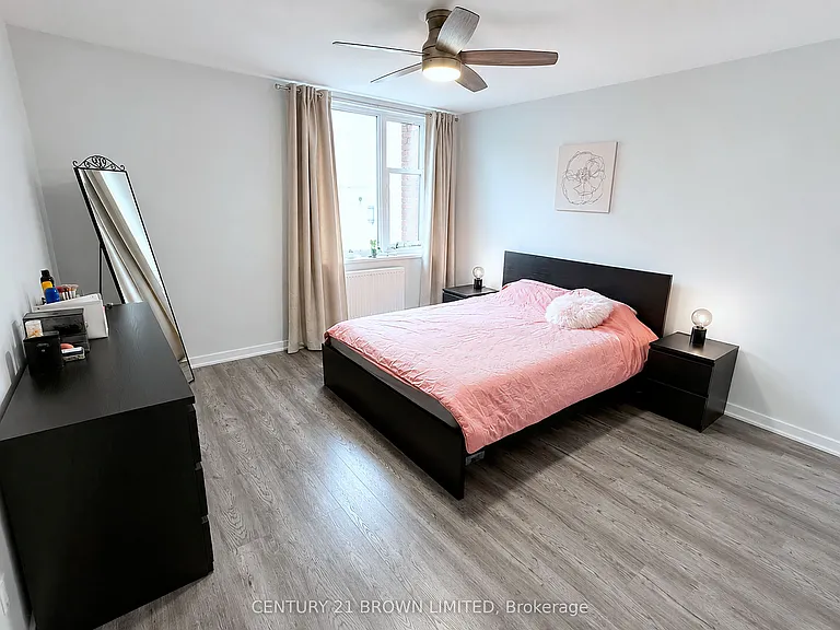 2810 Bloor St W #2 — Photo 7