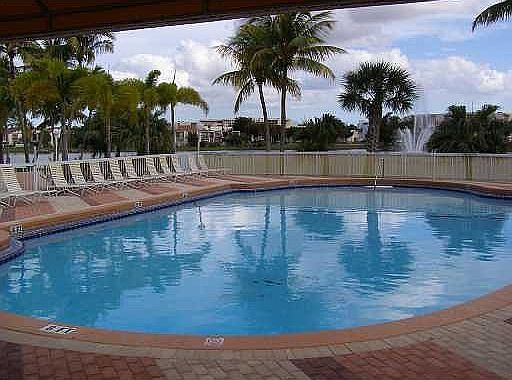 4th image of 9357 Fontainebleau Blvd APT D415