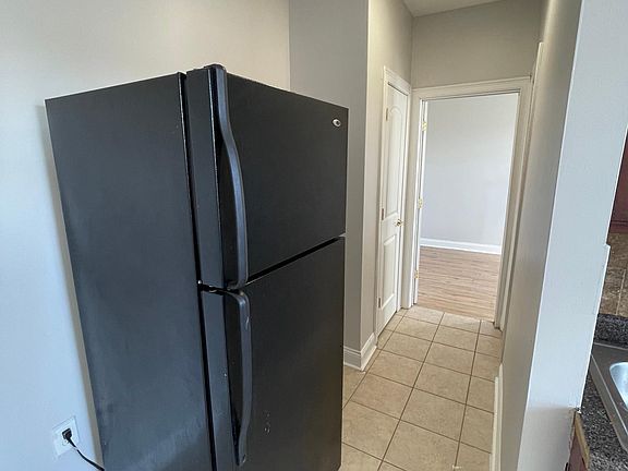 4th image of 1062 W Side Ave APT 46