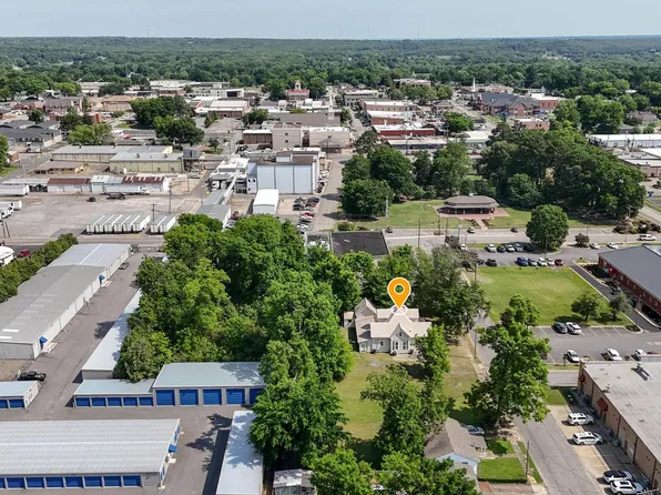 409 S Spring St, Searcy, AR 72143