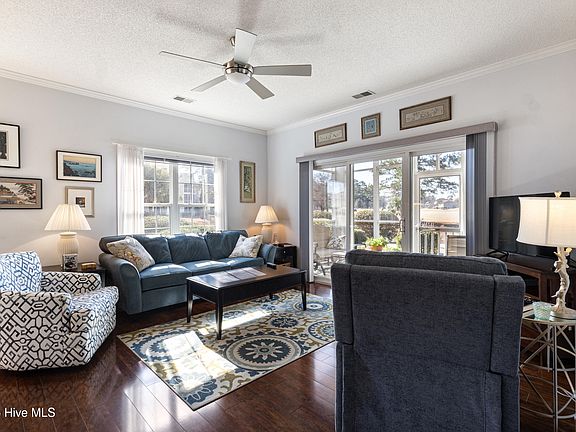 4th image of 151 Bentgreen Drive