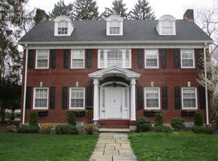 702 Euclid Ave, Elmira, NY 14901