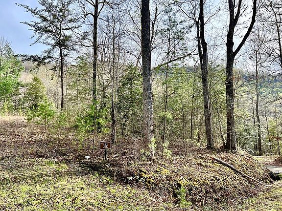 3rd image of 182 Lupine Ln