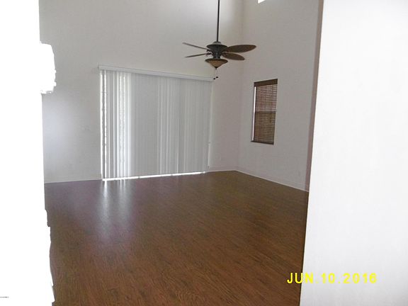 3rd image of 1014 Eleuthera Dr NE #X