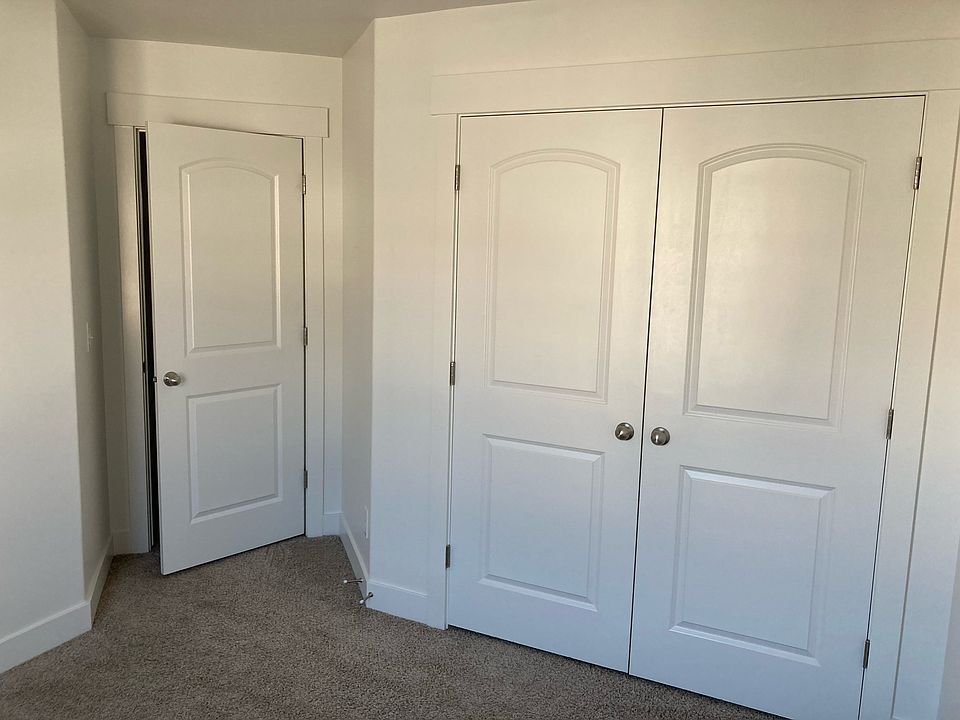 2nd image of 4225 W 2010 N