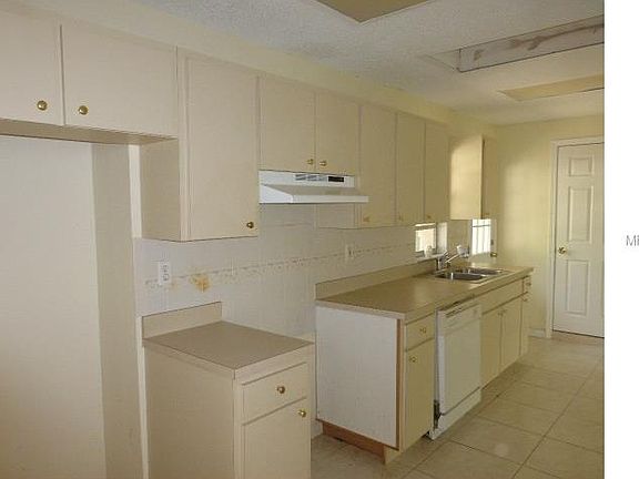 5th image of 1485 S Washington Ave