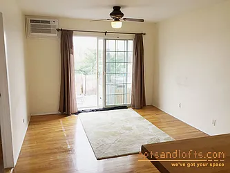 Rented by aptsandlofts.com