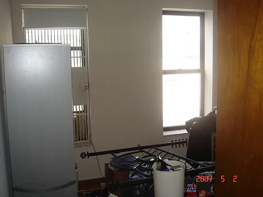 Rented by Chartwell Manhattan Realty | media 18