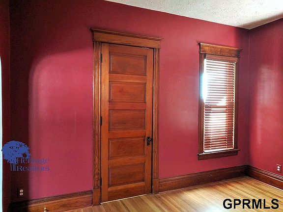3rd image of 808 N East Ave
