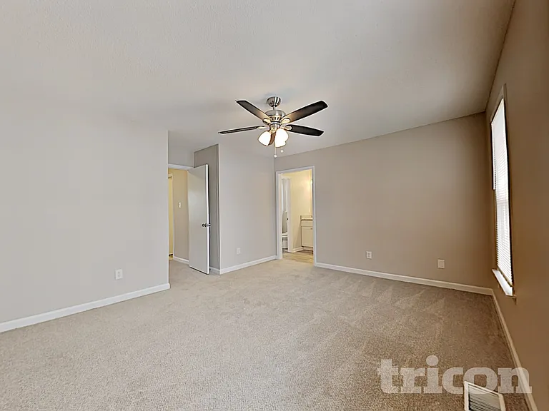 4205 Traders Dock Ct — Photo 9