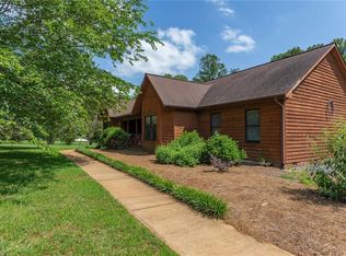 1076 Berrymore Rd, Reidsville, NC 27320