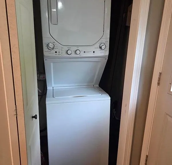 10 Madison Dr #87 — Photo 8