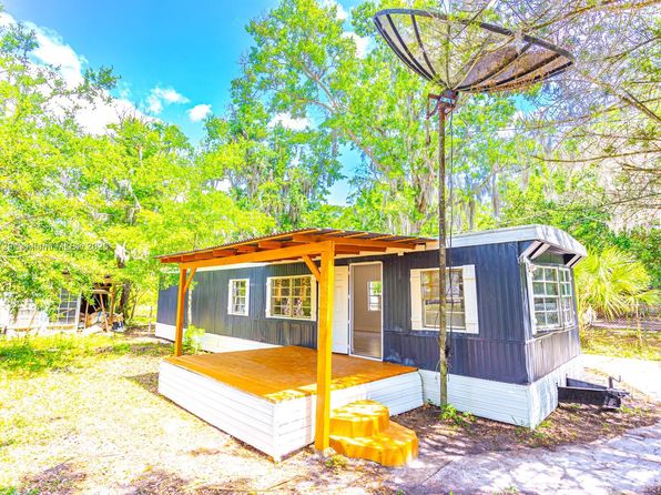 120 E Hicks St, Palatka, FL 32177