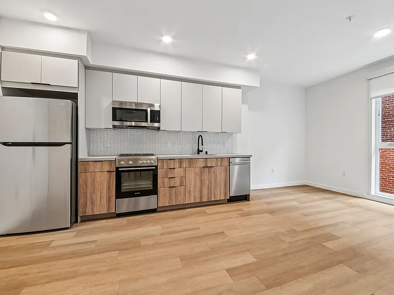 738 Normandie — Photo 21