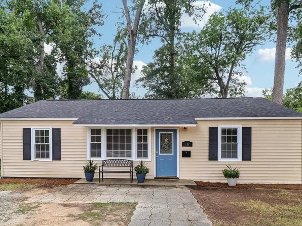 117 5th Ave, Clinton, SC 29325