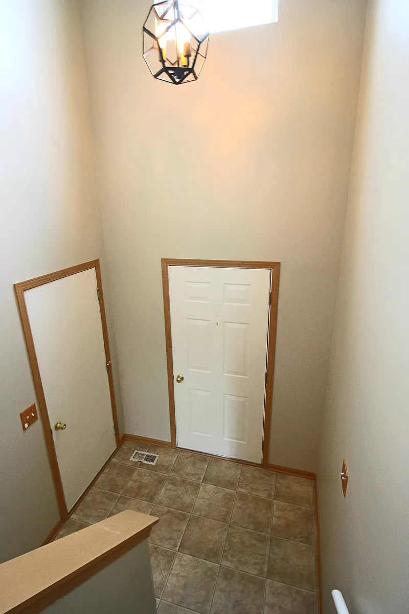 Building Photo - 2538 Oak Tree Ln