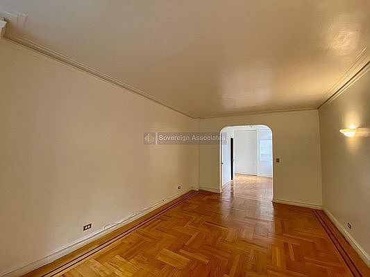 5th image of 116 Seaman Ave APT 4E