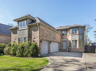 1774 Rogers Ave, Glenview, IL 60025