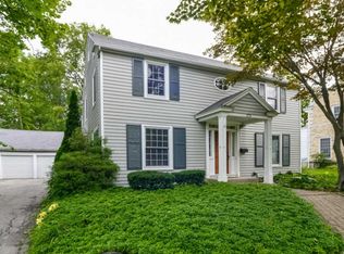 2731 Elmwood Dr SE, East Grand Rapids, MI 49506