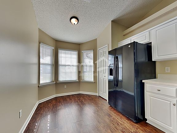 4th image of 2184 Khaki Ct