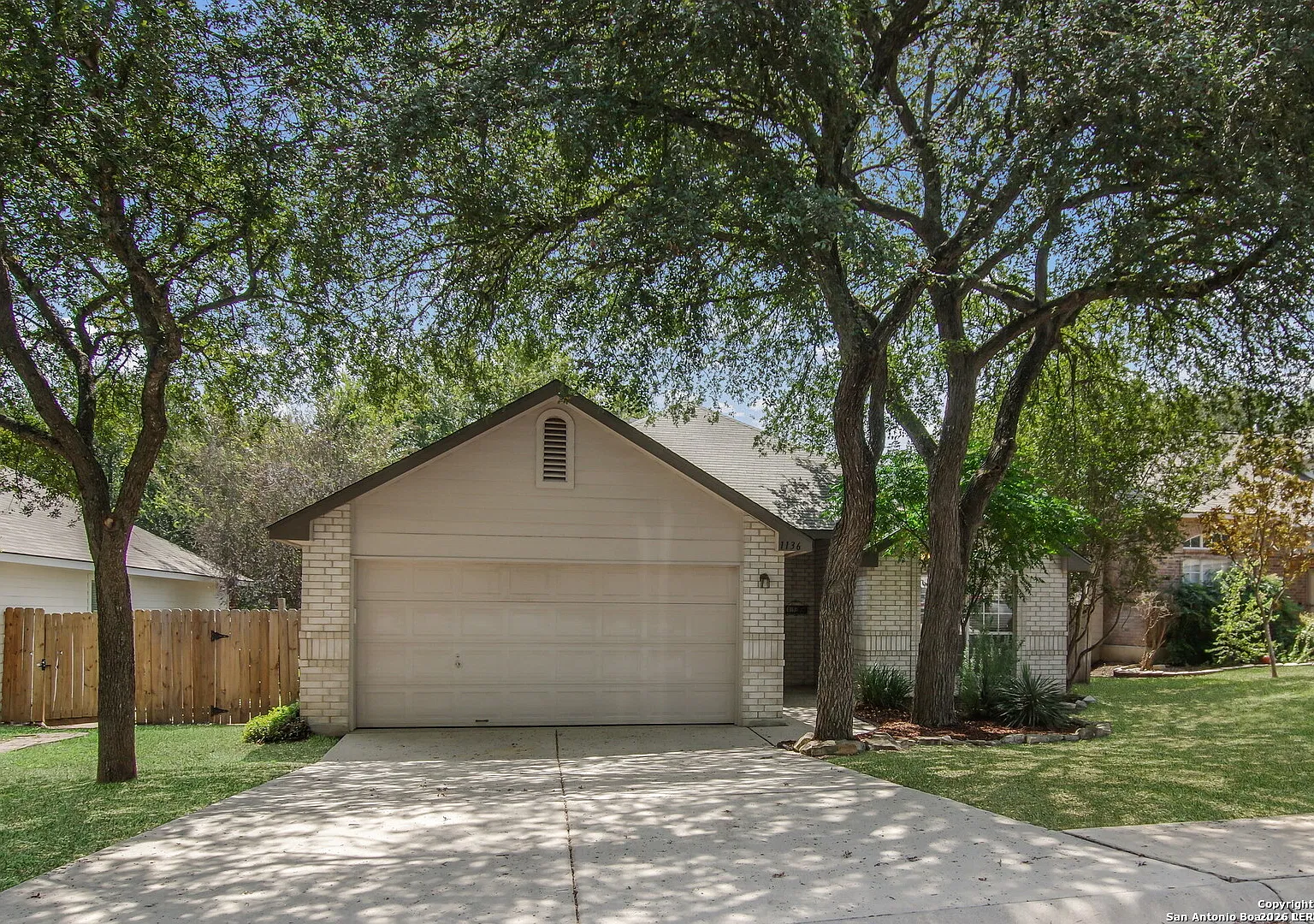 3 bed, 1723 sqft, $2,000 — Photo 1