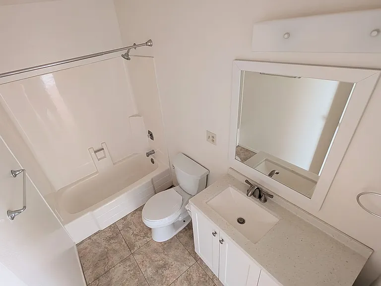 56280 Buena Vista Dr #6 — Photo 6