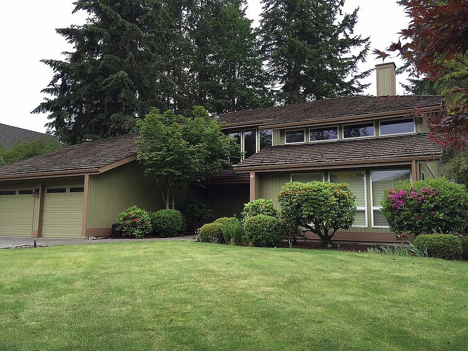 2nd image of 2409 141st Pl SE