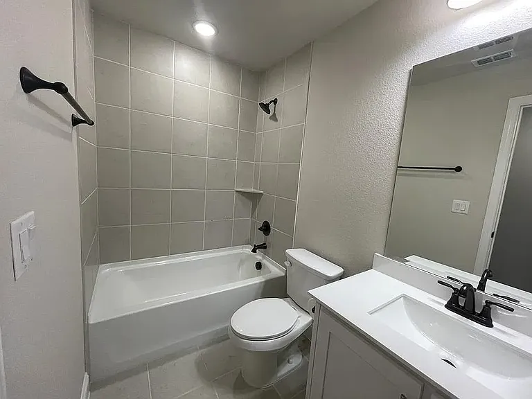 2306 Ranchwood Dr — Photo 8