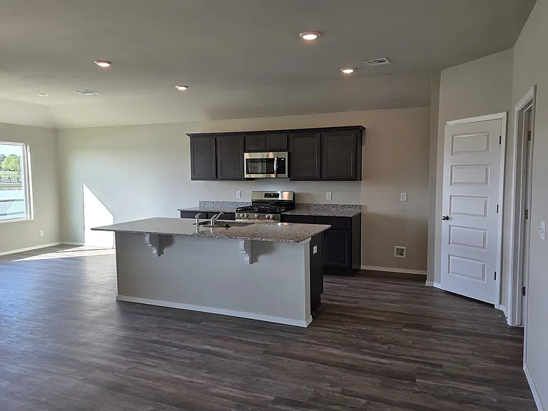 1331 E Honolulu Pl — Photo 24