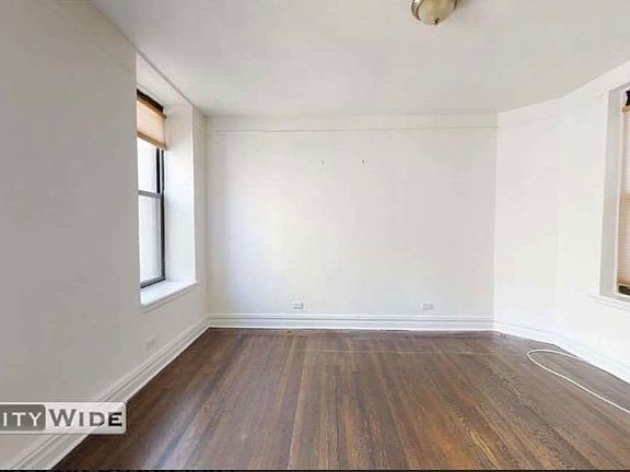 3rd image of 26 E 91st St #6J