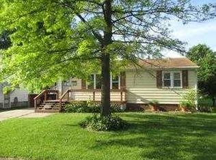 221 Rohm Pl, Roxana, IL 62084